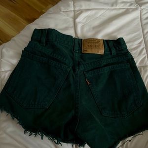 Forest green levi shorts